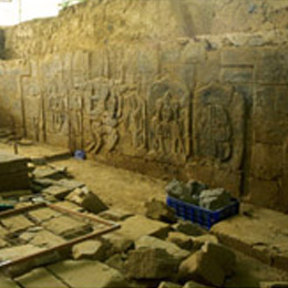 Documentary photos of the bu num civilization site                                                                                                                                                      