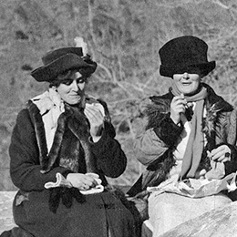 Lilah and Judy Smith eating a sandwich on the Khyber Pass                                                                                                                                               