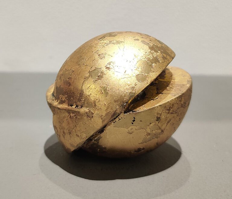 Teja Gavankar | Untitled | 2022 | Stainless steel and gold leafing | 2.5(H) x 2.5(W) x 3(D) Inches