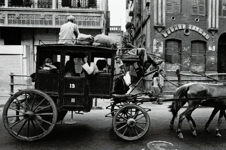 Pablo Bartholomew | Horse buggy, Calcutta | c. 1978 | Archival Pigment Print. Edition of 10 + 3 AP | 12 x 17.5 Inches