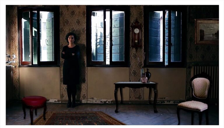 Elizabetta di Sopra | Temporary | 2013 | Video Installation | Duration 5.00 mins