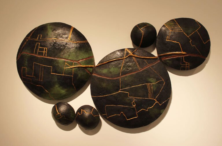 Madhvi Subrahmanian | Mappa Mundi, Mumbai 1 | 2017 | Ceramic and golden leaf | Variable